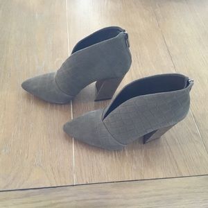 Vince Camuto Shoe Boots